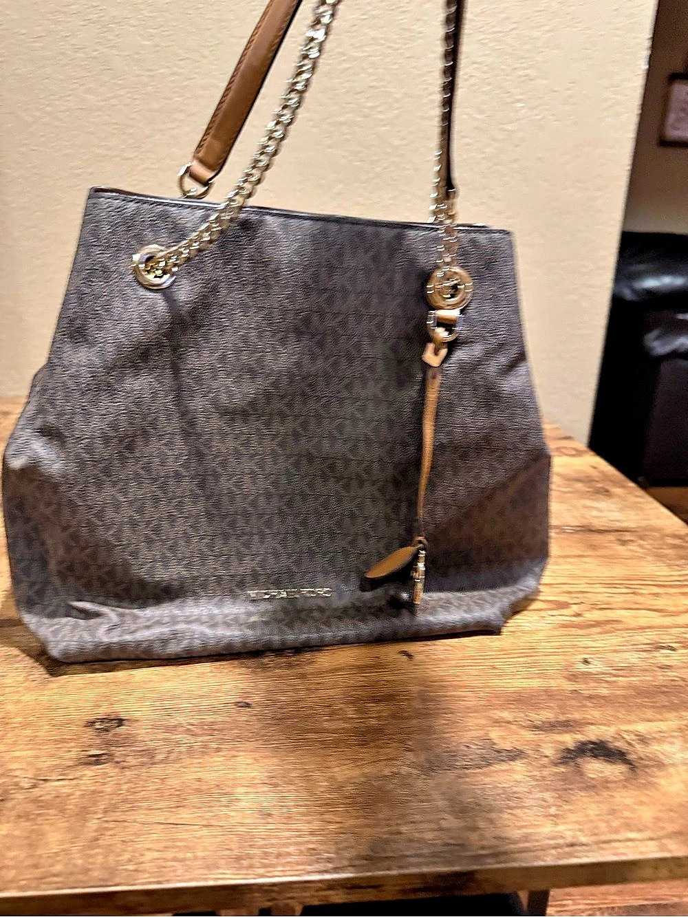 Michael Kors Jet Set Item Chain Shoulder Tote Brown